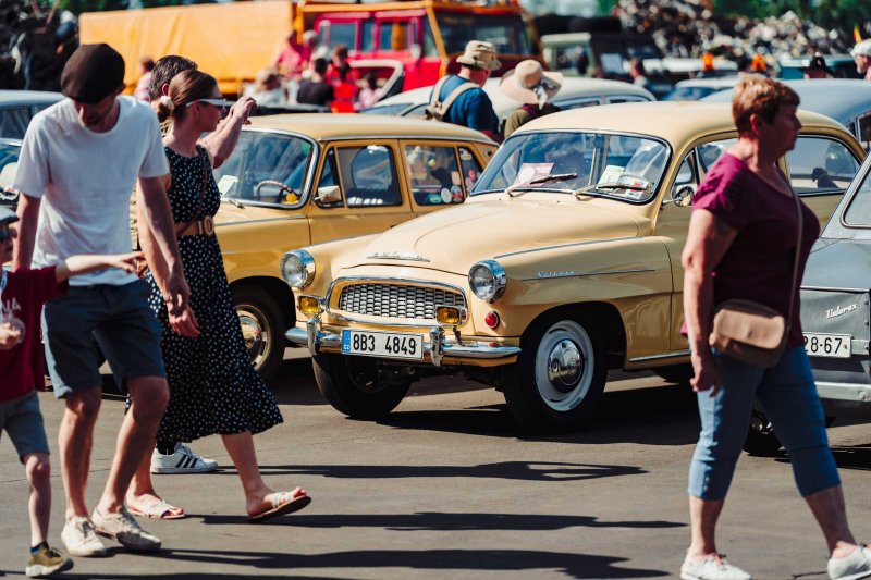 SJELO SE PŘES 600 VETERÁNŮ OD LEADLA AŽ PO LOĎ